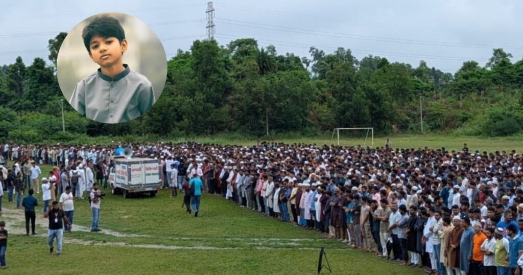 কুমিল্লা বিশ্ববিদ্যালয়ের কেন্দ্রীয় মাঠে অপ্রতিমের প্রথম জানাজা