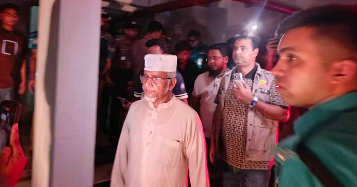 এমপি গাজী নজরুল ও তার প্রথম স্ত্রী পুলিশি হেফাজতে