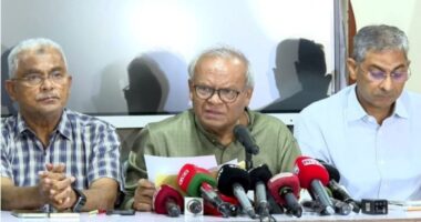 জ্বালানি তেলের দাম ২০ টাকা বাড়িয়েও লিটারে ৭০ টাকা লোকসান: রিজভী