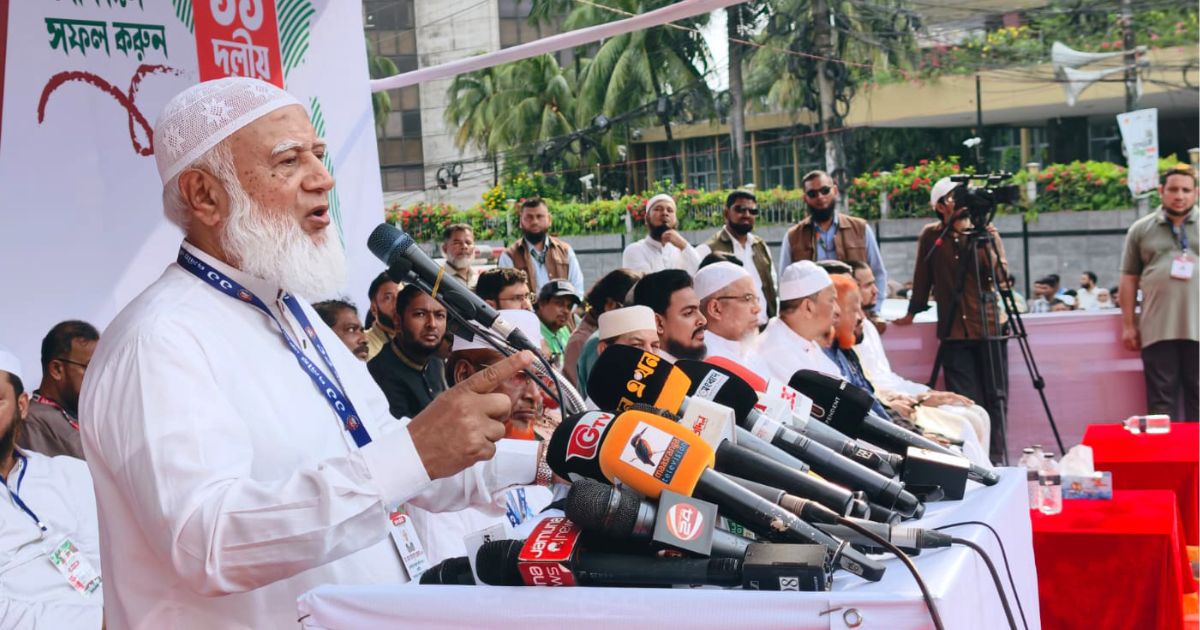 ‘সরকার কথা না শুনলে আন্দোলন চলবে,রাজপথেই ফয়সালা’: শফিকুর রহমান