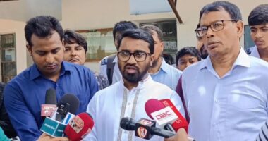 ‘৭১-এর ঘাতক ও ’২৪-এর পরাজিত শক্তি এক হয়েছে, আওয়ামী লীগ ফিরলে জামায়াত নেতাদের আবারও ফাঁসি দেবে: রাশেদ খান
