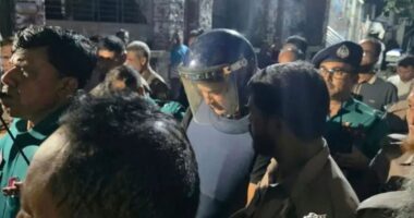 রাষ্ট্রদ্রোহ মামলায় ক্যান্টনমেন্ট থানার সাবেক ওসি রাকিবুল ৫ দিনের রিমান্ডে