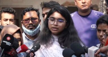 স্বাস্থ্যসেবা কেন্দ্রে এভাবে ভাঙচুর হলো,তখন পুলিশ কী দায়িত্ব পালন করেছে: তাসনিম জারার প্রশ্ন
