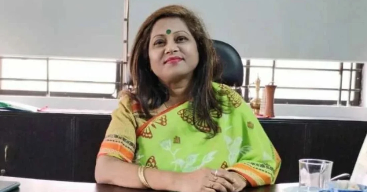 জুলাই অভ্যুত্থানে শিক্ষার্থীদের বিরুদ্ধে অবস্থানের অভিযোগে ঢাবি অধ্যাপক জিনাত হুদা সাময়িক বরখাস্ত, ট্রাইব্যুনাল গঠন