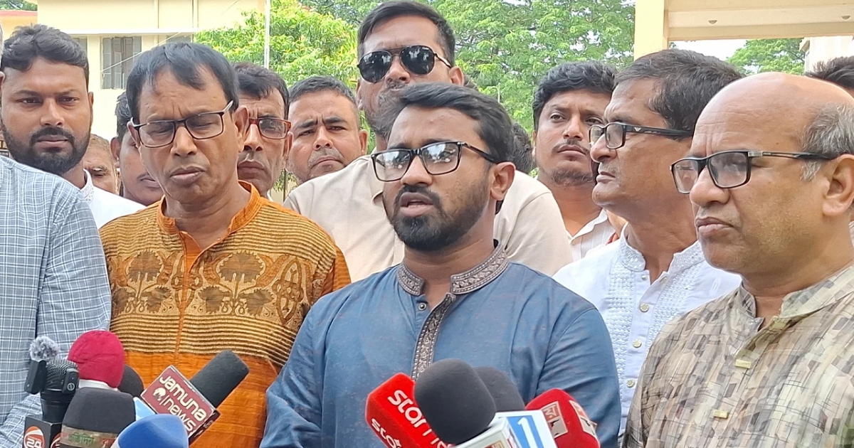 জামায়াতের জন্ম থেকে শুরু করে আজ পর্যন্ত মুনাফিকি আচরণ ছাড়া অন্য কোনো আচরণ আমরা দেখছি না: রাশেদ খাঁন