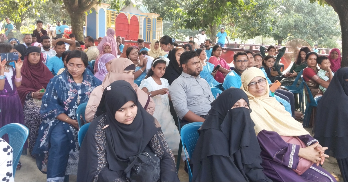 আনন্দঘন পরিবেশে ‘প্রগতি লাইফ ইন্স্যুরেন্স পিএলসি’ এর বার্ষিক পিকনিক অনুষ্ঠিত