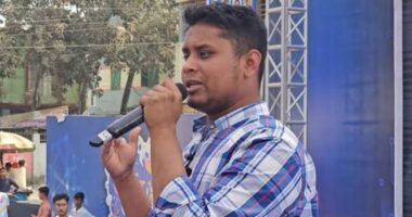‘সংস্কার বাতিল করে ব্যাংকের জমিদারি নব্য বিএনপি অলিগার্ক পরিবারের হাতে তুলে দেওয়া হচ্ছে’: হাসনাত আব্দুল্লাহ