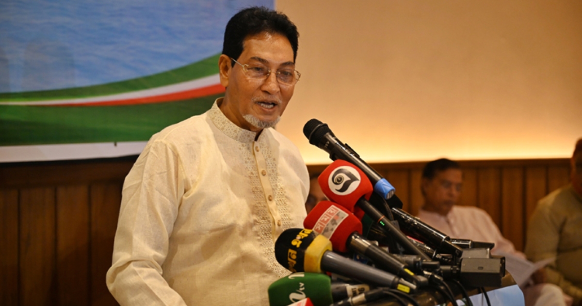 আওয়ামী লীগের সন্ত্রাসীরা এখন রিকশাচালক হিসেবে হাজির হয়েছে: চিফ হুইপ