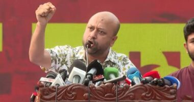 ঢাকা বিশ্ববিদ্যালয়ের অধিকাংশ শিক্ষক ‘আপাদমস্তক হিন্দুত্ববাদী’: ব্যারিস্টার ফুয়াদ