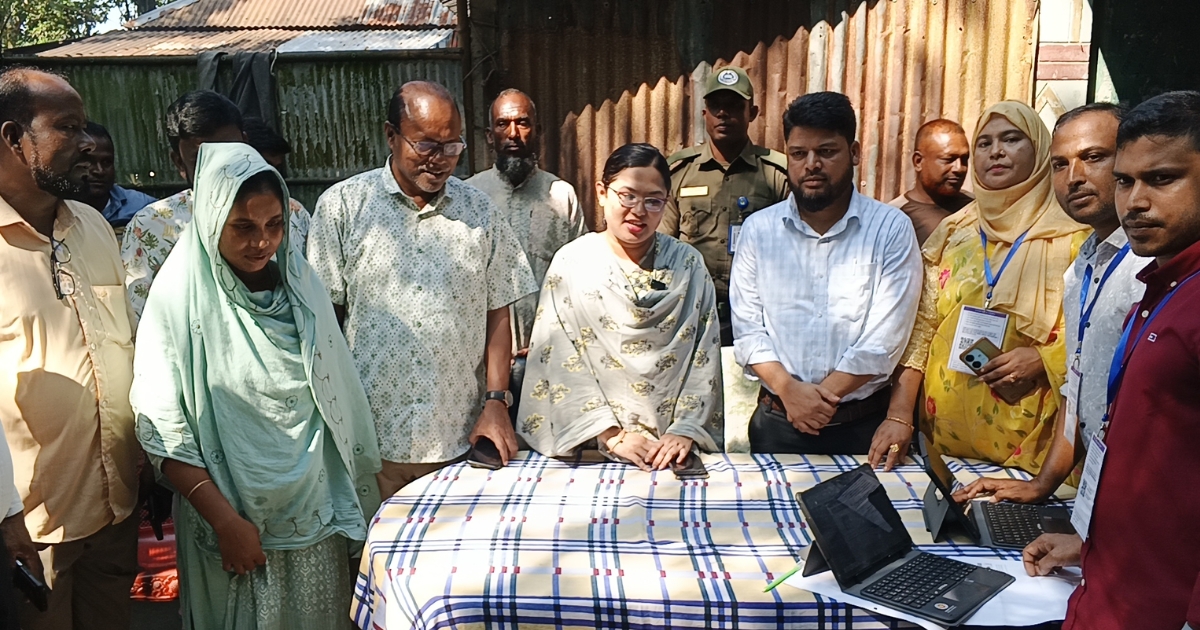 ডোমারে ফ্যামিলি কার্ডের তথ্য সংগ্রহ কার্যক্রমের উদ্বোধন