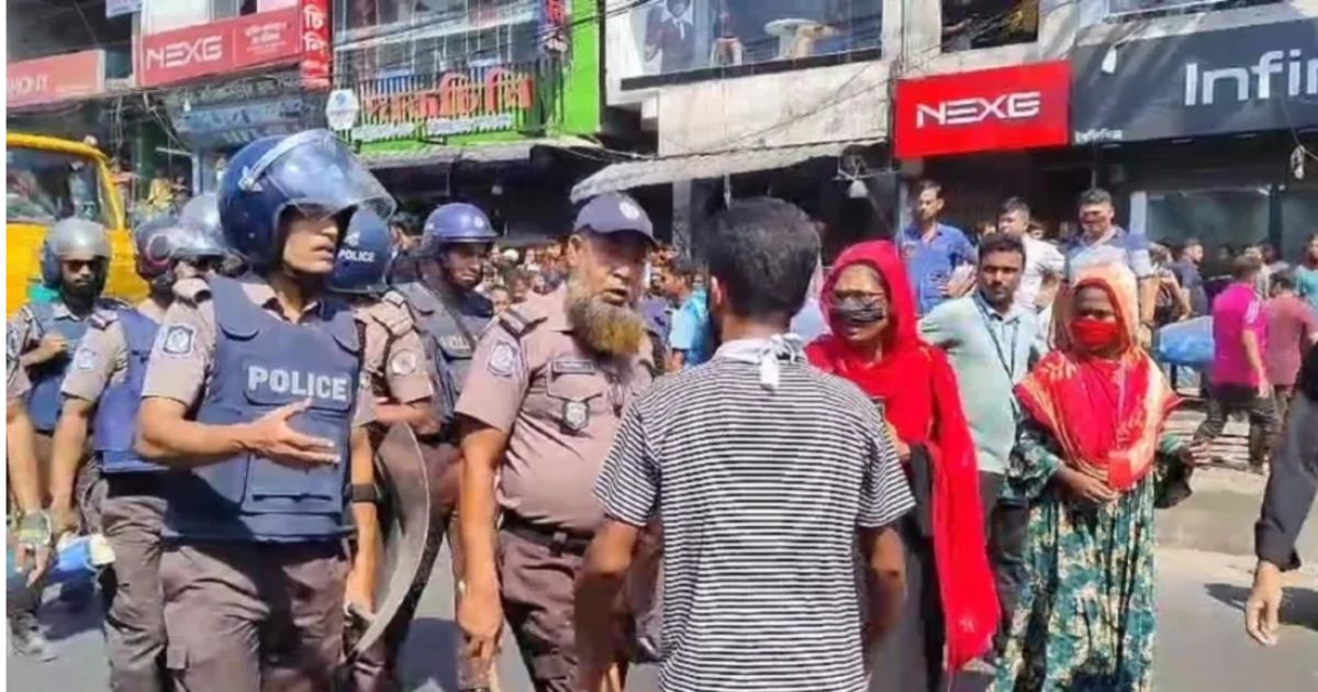 গাজীপুরে ৩ ঘণ্টা পর মহাসড়ক ছাড়লেন পোশাকশ্রমিকেরা