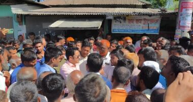 সারের দাবিতে লালমনিরহাটে মহাসড়ক অবরোধ, ডিলারের সিন্ডিকেটের বিরুদ্ধে ক্ষোভ