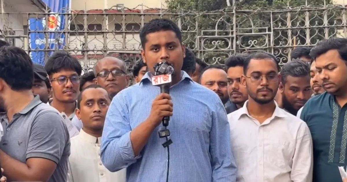 ‘মন খারাপ করার অধিকারও আপনার নেই, বললে বাড়ি থেকে তুলে নিয়ে যাবে’: হাসনাত