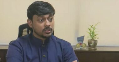 ফুটপাতে চাঁদাবাজি বন্ধে ওয়ার্ডভিত্তিক হকার ব্যবস্থাপনা কমিটি গঠনের প্রস্তাব দিলেন নাসীরুদ্দীন পাটওয়ারী