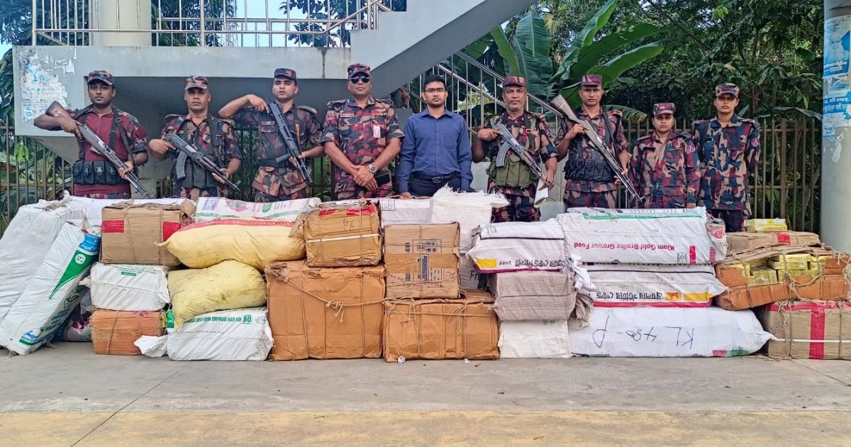 কুমিল্লায় বিজিবির যৌথ ও বিশেষ অভিযানে প্রায় ৯৮ লাখ টাকার চোরাচালানি পণ্য জব্দ
