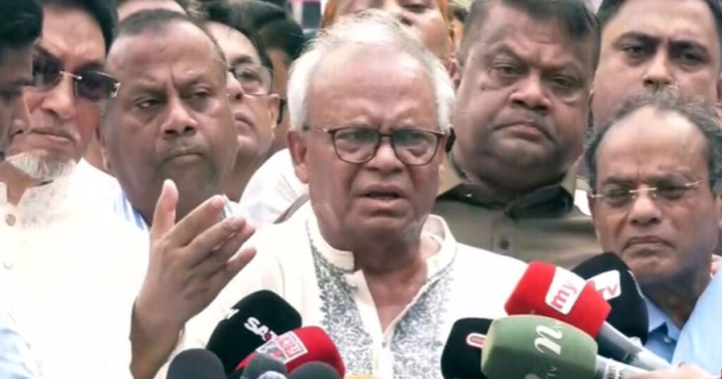যৌক্তিক কারণ না থাকার পরও শুধু রাজনৈতিক শূন্যতা পূরণ করতেই লংমার্চ করছে বিরোধীদল: রিজভী