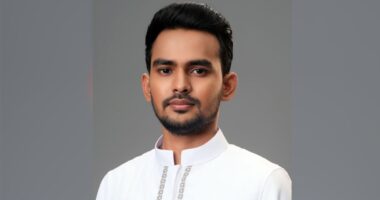 ‘প্রশ্নফাঁসের জন্য আমাকে ফাঁসিয়ে দেয়া যায় না কোনোভাবে?’: আসিফ মাহমুদ