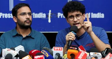 লড়াই চলবে, মোদি সরকারের পতন শিগগিরই : ককরোচ জনতা পার্টি