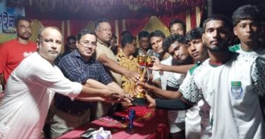 ডোমারে ফুটবল মিনিবার টুর্ণামেন্টের ফাইনাল খেলা অনুষ্ঠিত