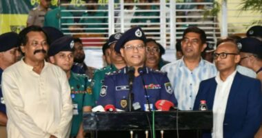 দেশজুড়ে ৩৩ হাজারের বেশি পূজামণ্ডপে শান্তিপূর্ণভাবে পূজা-অর্চনা চলছে: আইজিপি