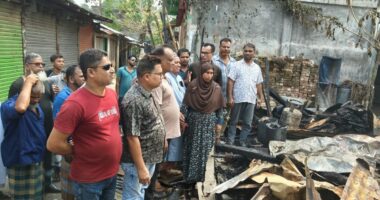 অগ্নিকাণ্ডে ভস্মীভূত হোটেল, ক্ষতি ১০ লাখ টাকা