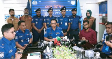টিকটক-ফ্রি ফায়ারে পরিচয়, কক্সবাজারের হোটেলে মিলল তিন স্কুলছাত্রীর খোঁজ