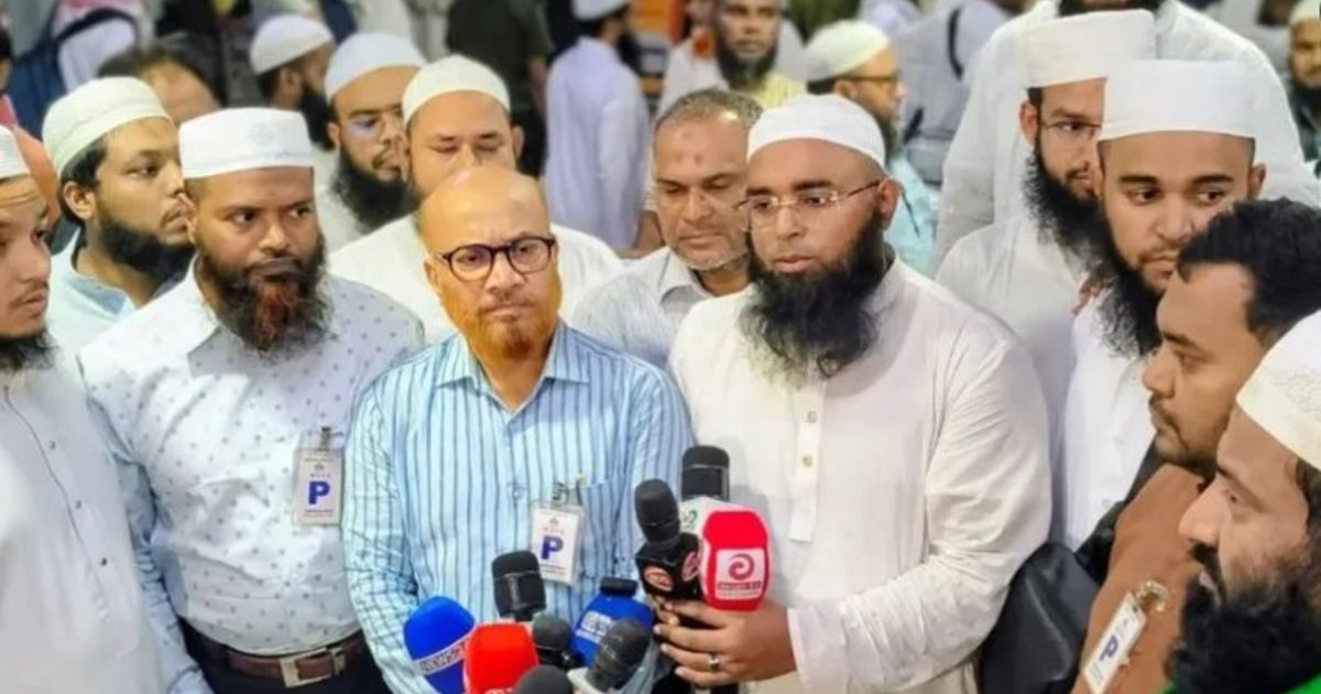 সৌদিতে আটকে পড়া ৩৩ ওমরাহ যাত্রী দেশে ফিরেছেন