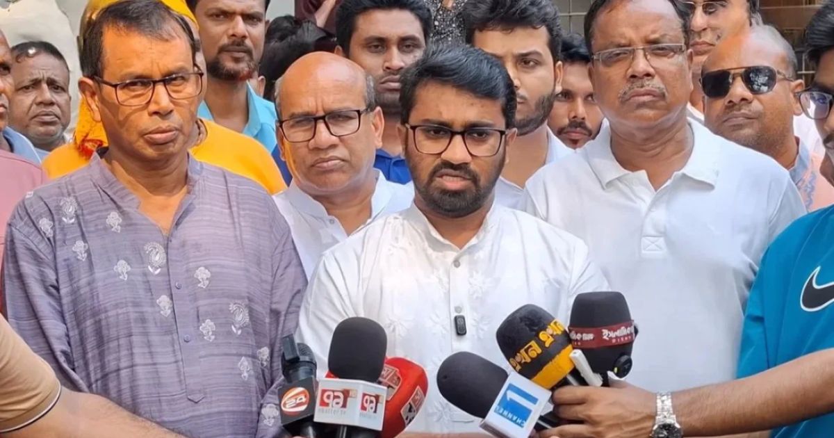 দুর্গোৎসবে বিশৃঙ্খলা সৃষ্টির জন্য আওয়ামী লীগ ভারতে বসে ষড়যন্ত্র করছে: রাশেদ খাঁন
