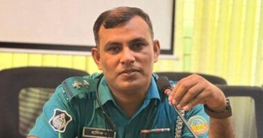 টঙ্গীতে ছিনতাইকারী ধরতে গিয়ে ছুরিকাঘাতে আহত এসআই, আটক ২